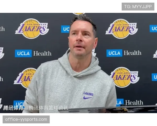 雷迪克战术比重调整：詹姆斯无球跑动与挡拆参与度提升